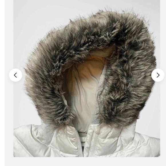 Eddie Bauer Women's White Quilted Vest - Picture 7 of 9